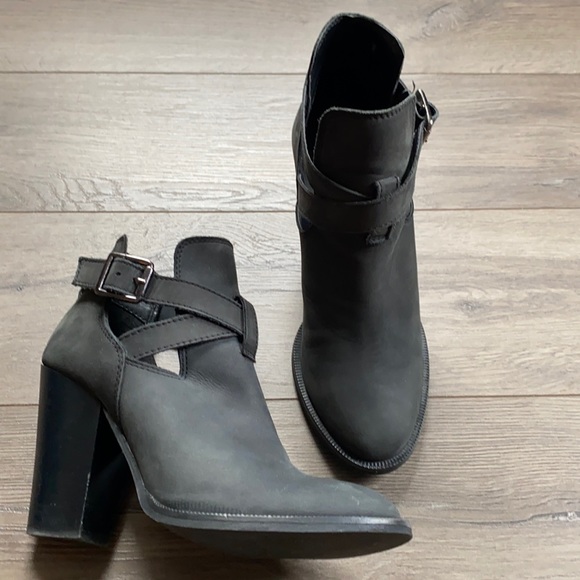 Christian Di Rocco Charcoal Leather Booties - Size 38 - Picture 1 of 7